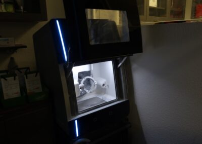 Ceramill Motion geöffnet im praxiseigenen Dentallabor Dr. Pantas Düsseldorf