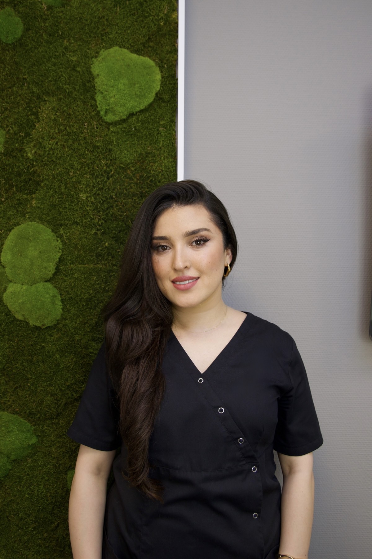 Fawzia Danesh, Zahnmedizinische Fachangestellte (ZFA) im Zahnzentrum Dr. Pantas Düsseldorf