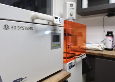 NextDent 3D-Drucksystem im Dentallabor der Zahnarztpraxis Dr. Pantas
